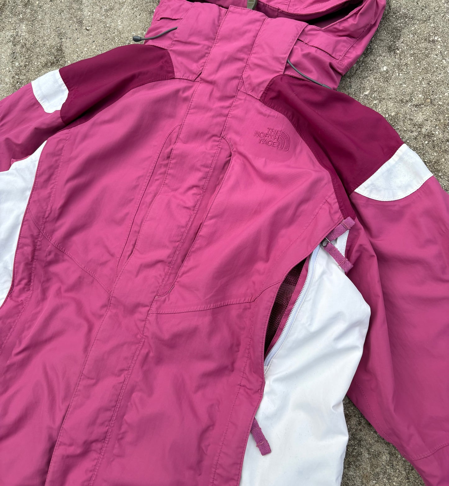 THE NORTH FACE PINK SNOW JACKET