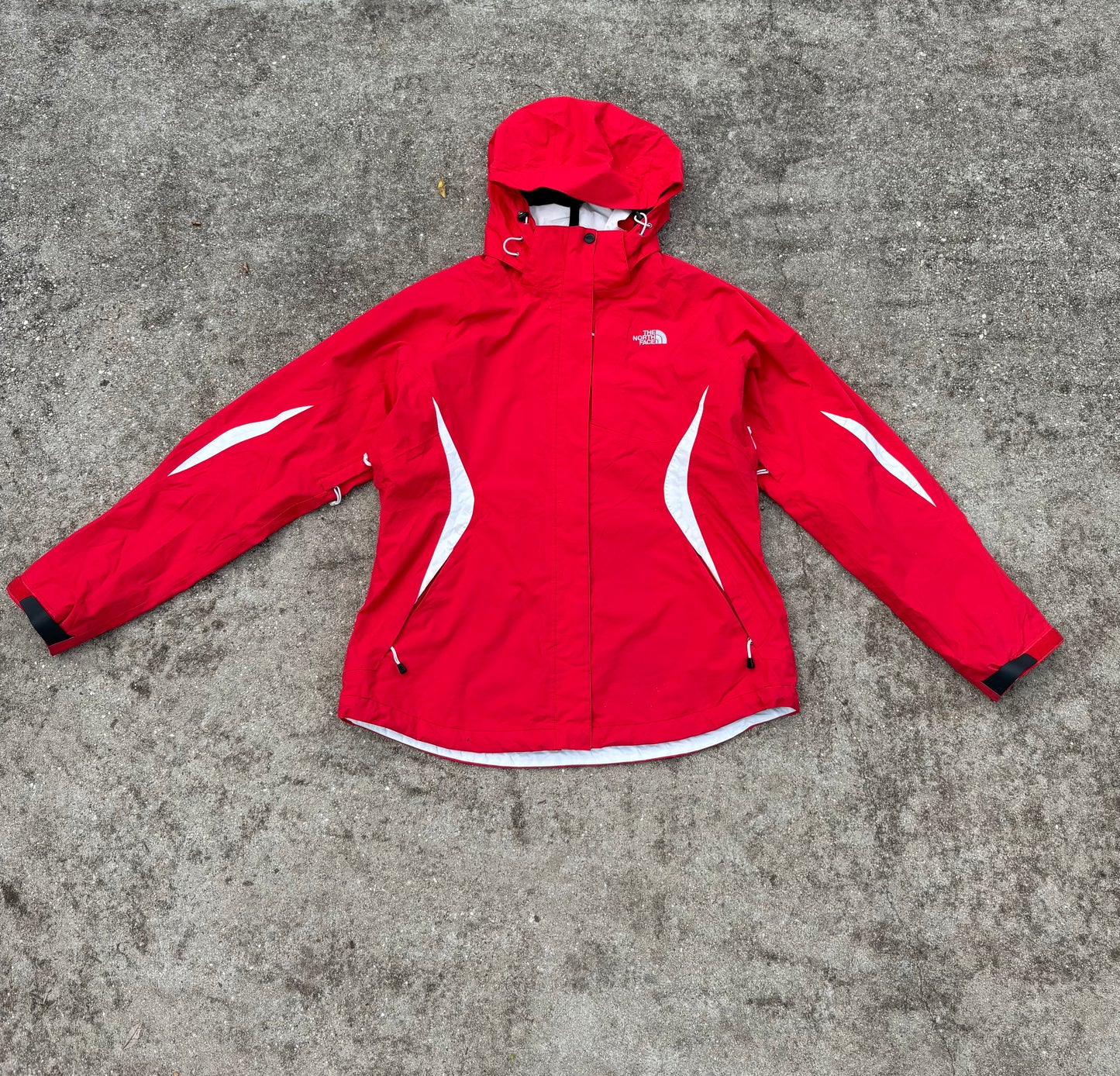 THE NORTH FACE RED RAIN JACKET